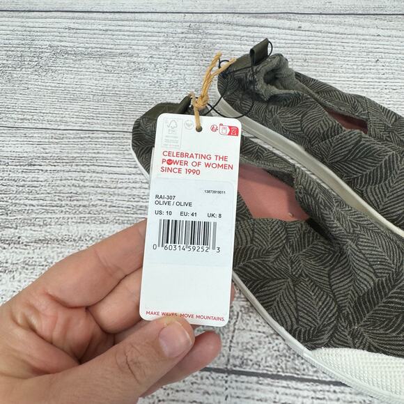 Roxy Women's Olive Leaf Printed Slip On Shoes Size 10 - Picture 3 of 10